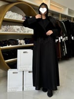 تشكيلة شتاء 2024 - عباية ديالا بقماش كريب ومخمل تط...