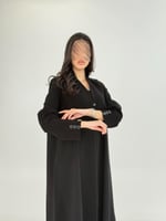 عباية اميره بقماش شاكيرا مقلم مزين بازره اسود