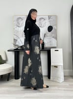 عباية نالين كريب الاناقة مع جاكار مورد ذهبي