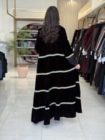 عباية هيم بقماش مخمل كوري طبقات بكلفه بيج