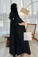 عباية غصون بليزر بقماش كتان اسود تدخيلات مقلم (بدو...