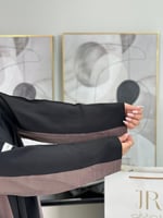 عباية توبا ا حرير مغسول اسود ولحمي