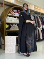 عباية لانا بقماش بلاك بيري مع شيفون برسم سماوي