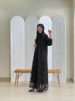 عباية دلع بقماش كريب ملكي تدخيلات جبير ملكي 2