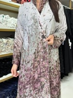 عباية ميرانا بقماش شيفون مبطن بيج