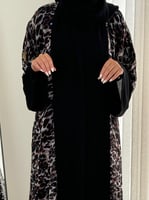 عباية كندا ا نمري تدخيلات كم مربع مميز