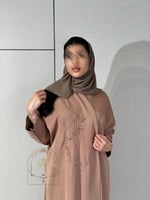 عباية هافين بقماش كريب باربي مزينه بشك نود