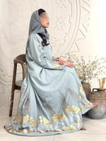 عباية صبا بقماش لنن بارد تطريز ترتر سماوي