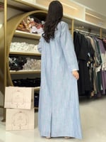 عباية عهد بقصة بليزر بقماش لنن مقلم سماوي