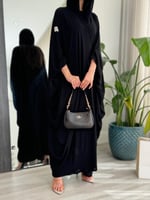 عباية هيلين | نص بشت اسود