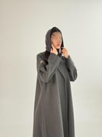 عباية يسرى بقماش جوخ شتوي رمادي غامق