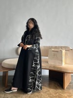 تشكيلة شتاء 2024 - عباية فيتوريا جوخ مطرز بياقة دا...