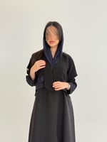 عباية صفاء بقماش كريب كوبرا بتطريز كحلي