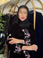 عباية نقاء بقماش مخمل كوري مزين بتطريز انيق