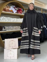 عباية ايليف كريب الاناقه تطريز سدو بالجوانب والخلف