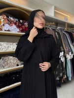 عباية نازلي كسرات شيفون اسود مع كحلي