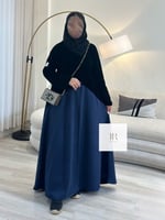 عباية الحنان l بقماش شامواه كحلي مع مخمل اسود