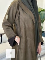 جديد الشتاء l عباية بالين بقماش شامواه - طحلبي