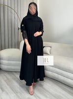 عباية غزل l بقماش ملكي - اسود ( بدون ياقة )