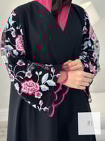 عباية الفوشي تطريز اكمام ملون