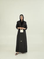 عباية | بليزر رند بقماش تفته كوري واقف مزين بشك