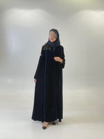 عباية ليلي بقماش مخمل كوري بقيطان ناعمه كحلي