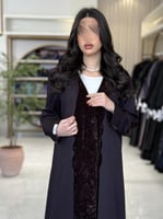 بليزر | عباية ميرلا بقماش كريب باربي بنفسجي مع مخم...