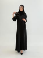 عباية وسن بقماش كريب الابداع تدخيلات جاكار ناعم