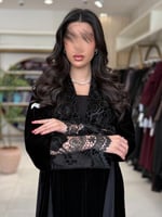 عباية لورا يقماش مخمل مع جبير بالصدر كسرات جوانب2