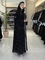 عباية تورد بقماش شيفون مبطن بتطريز بيج