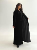 بليزر | عباية سوسن بقماش مخمل كوري مبطن مزين بازره