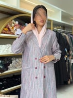 عباية عهد بقصة بليزر بقماش لنن مقلم زهري