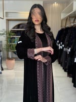 عباية نيفين بقماش مخمل كوري تدخيلات كشميري دبل فيس...