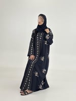 عباية الين بقماش كريب اوكراني بتطريز كحلي