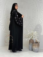 عباية تالين بقماش انترنت كويتي مطرز رمادي