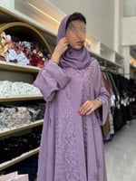 عباية جوانا بقماش كريب اوكراني مطرز موف