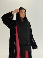 عباية وصوف بقماش مخمل كوري بتطريز مبطن بستان عنابي