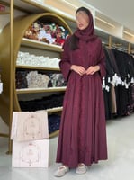 عباية جوانا بقماش كريب اوكراني مطرز عنابي