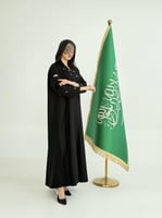 عبايه هدى بقماش كريب الاناقة مزينه بسيفين ونخله اس...