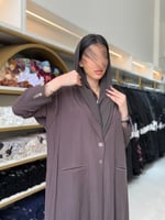 عباية مارينا بليزر بقماش حرير مغسول كوري بني