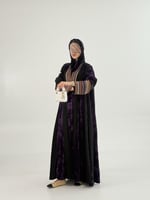 عباية ريلام بقماش مخمل تديخلات كريب الاناقة بتطريز...