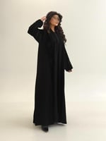 عباية سيم بقماش كريب الابداع تدخيلات مخمل بتطريز ه...