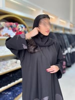 عباية علا بقماش كريب الاناقة بتطريز ورود بني