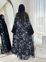 عباية بحريه | شيفون مبطن بريش ملونه اسود