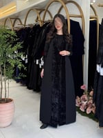 بليزر | عباية ميرلا بقماش كريب باربي تدخيلات مخمل...