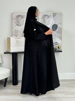 عباية بوينت | بقماش كريب الاناقة تدخيلات كاروهات