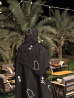 عباية عزة بقماش كريب الاناقة بتطريز فضي