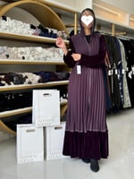 عباية ديلارا كريب الاناقة مع مخمل بنفسجي غامق