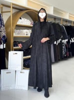 عباية روعه بقماش حرير مغسول مشجر تركي اسود