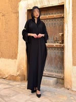 عباية رماح بقماش سي واي تدخيلات شيفون اسود